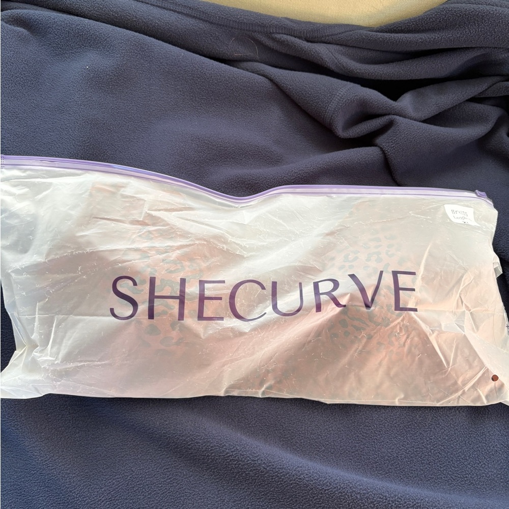 Chic Leopard Print Wireless Push-Up Bra - image 5